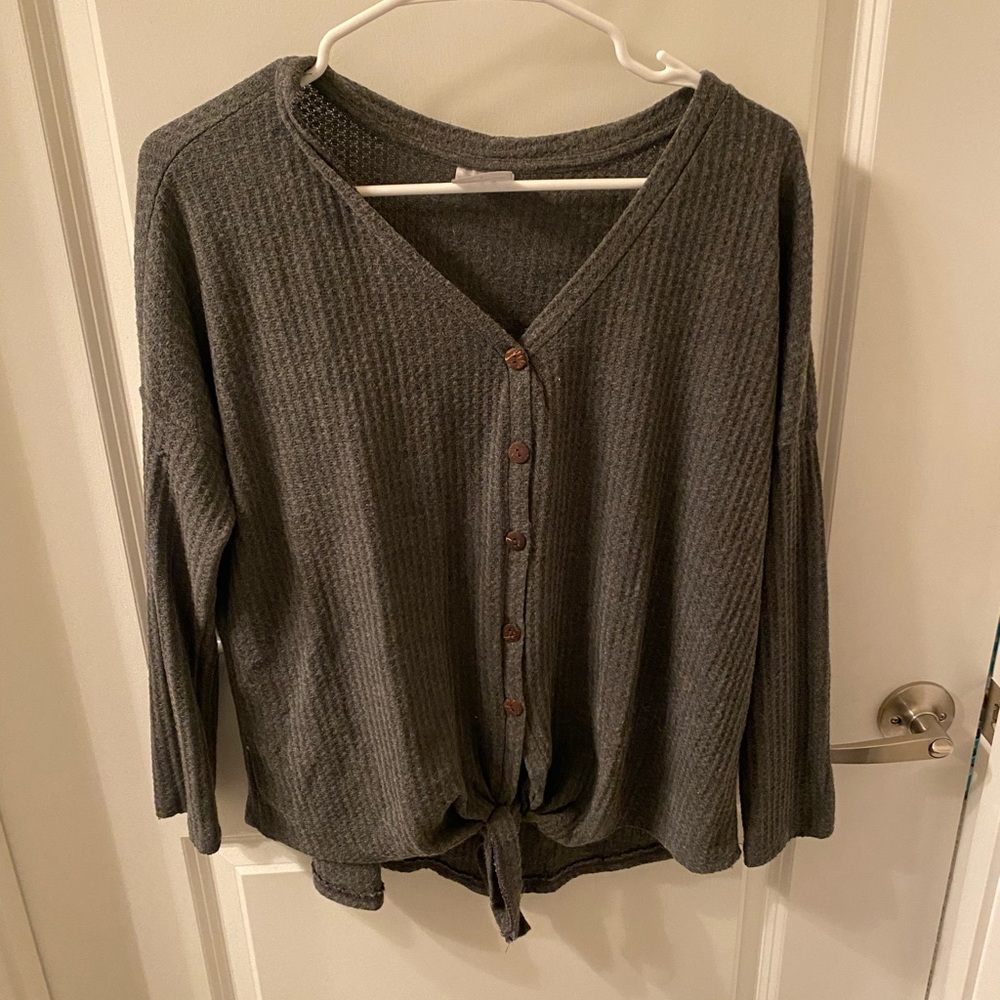 ⚡️2/$25⚡️ Long sleeve shirt